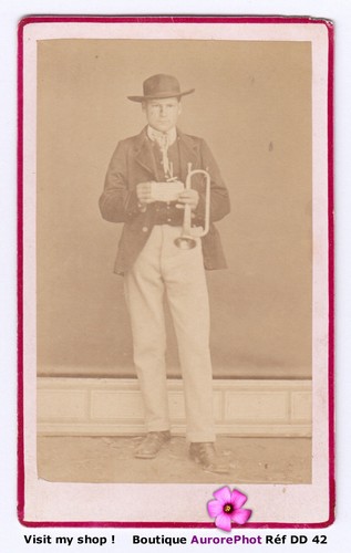 Homme son clairon - homme, &
