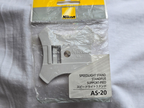 New original nikon 20 - new!,
