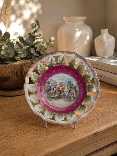 Assiette décorative ancienne
