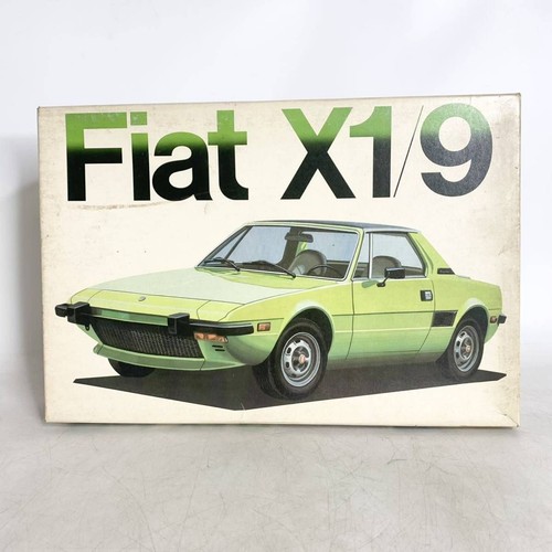 Bandai fiat 20 display - bandai, 1/20