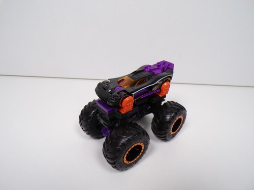 Monster trucks hot - -,