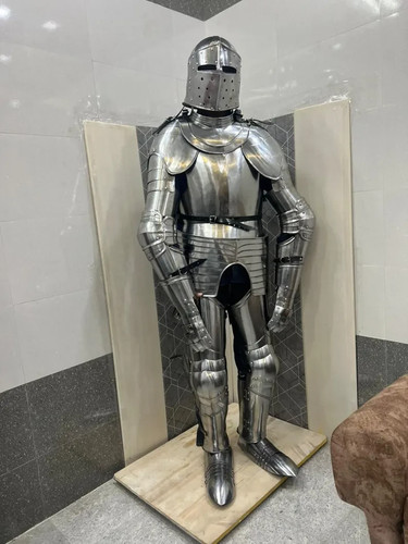Armure gothique médiévale