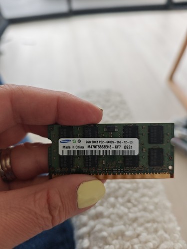 Mémoire portable 2go ddr2 - pc,