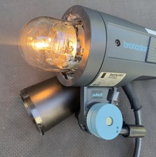 Broncolor Pulso F2 W/ Cover WORKS Flash