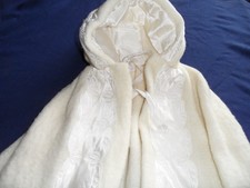 BURNOUS = MANTEAU OU CAP POUR