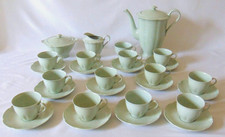 SERVICE A CAFE COMPLET 12 TASSES PORCELAINE THEODORE HAVILAND PATE CELADON 1940