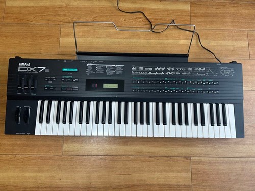 Synthétiseur classique - synthétiseur, fm