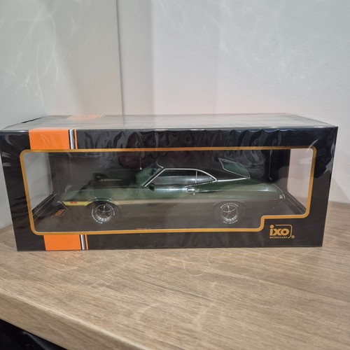 Ford gran torino clint - gran,
