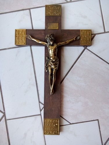 Crucifix hoc vinces pax - crucifix, in