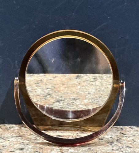 Ancien miroir grossissant - miroir, a