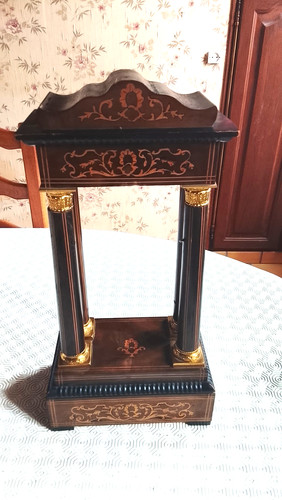 Corps carcasse pendule - corps,