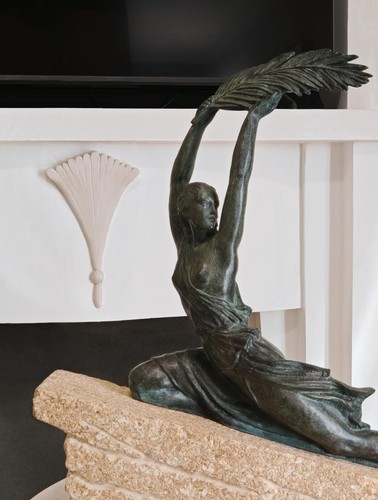 Sculpture bronze art - sculpture,