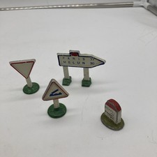 Panneaux Signalisation Quiralu