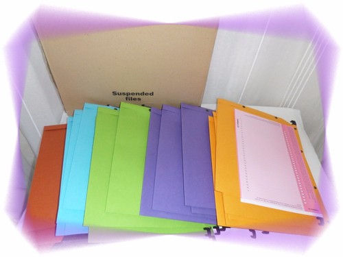 Lot dossiers suspendus - de,