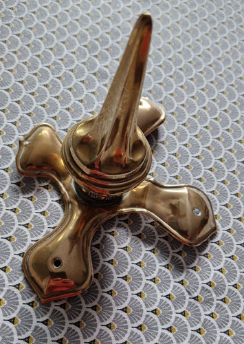 Longue pointe pickelhaube - longue,