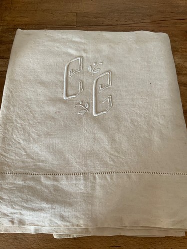 Drap ancien brodé monogramme - drap, brodé,
