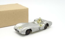 Crescent Toys 1/43 - Mercedes