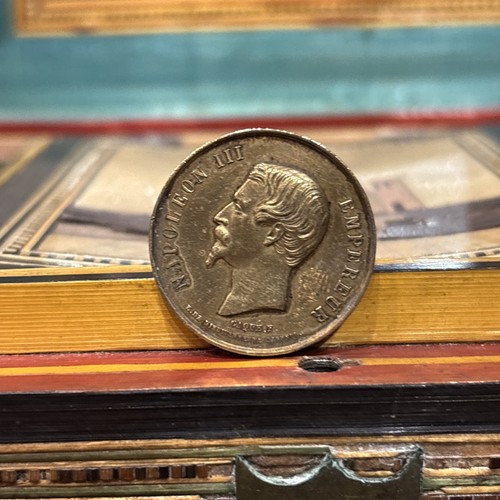 Ancienne médaille bronze - médaille,