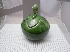 Pot en céramique vert fruit