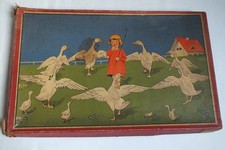 Very old BOX -- GOOSE GAME -- Tray, instructions -- children's patterns