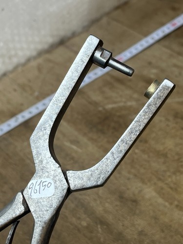 Pince cordonnier outil ancien - outil,