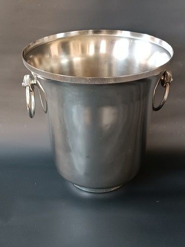 Seau champagne en metal - **seau, a