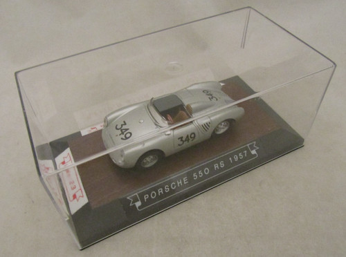 Voiture porsche 550 - 1/43,