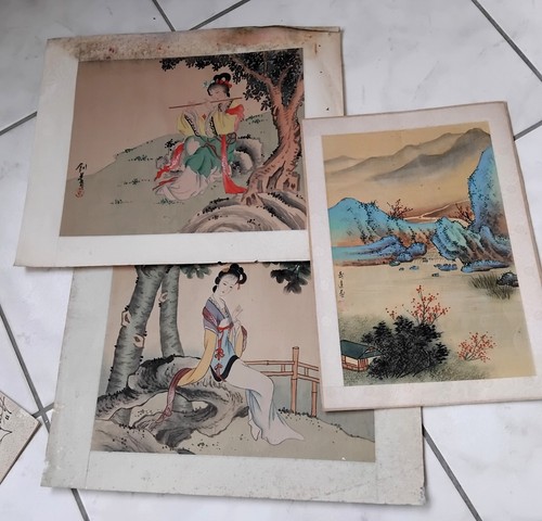 Trois anciennes peintures sur - trois,