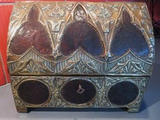 COFFRET style néo gothique