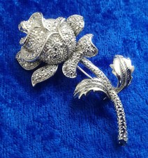 Bijou BROCHE FLEUR rose métal