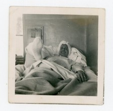 PHOTO amateur snapshot, a sick man bed bed bed bed bed