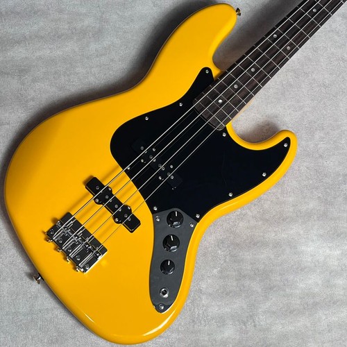 Guitare basse électrique