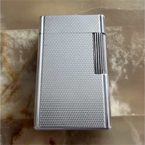 Dupont briquet made - s.t.,