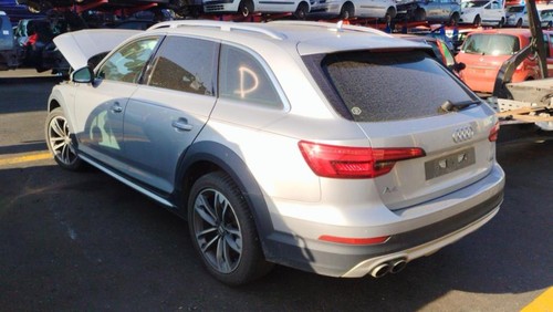 Cache moteur audi 4 - audi,