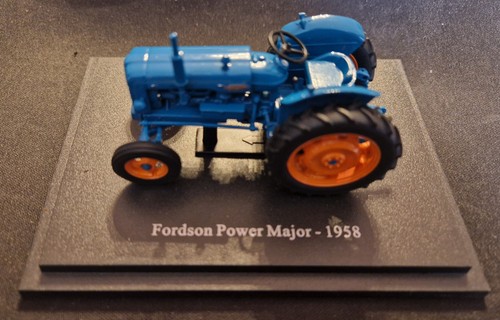Tracteur hachette fordson - hachette,