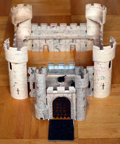 Chateau fort des croises - le,