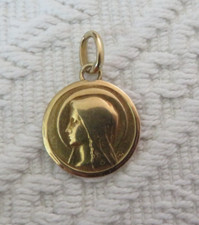 médaille vierge marie en or 18 carat 2.27gr