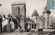 64 PAU LE CHATEAU HENRY IV