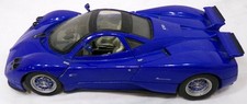 Voiture Pagani Zonda C12 Bleue En Métal À Échelle 1/24