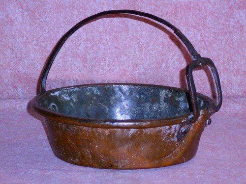 Ancienne casserole poele - casserole, a