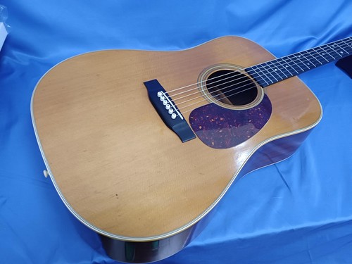 Martin acoustic guitar - acoustic,