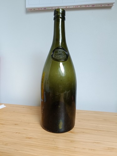 Ancienne bouteille vin - vin, d
