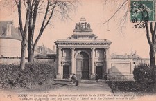 37 TOWERS PORTAL OF THE FORMER ARCHBISHOP