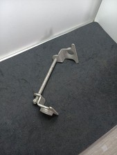Fixation complète pare moteur
