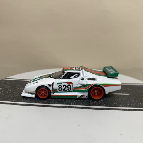 Hot wheels premium - hot, culture