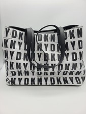 NWOT Women Bag DKNY