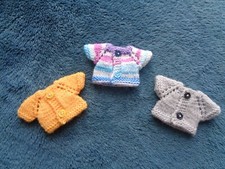 vêtement poupées 20 cm convient à mini corolline (lot de 3 gilets) fait main