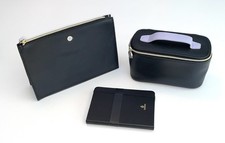 2 Trousses de toilette