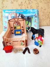 playmobil box à chevaux  -