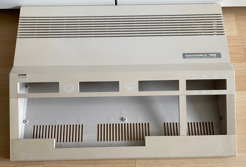 Commodore 128 boîtier - commodore,